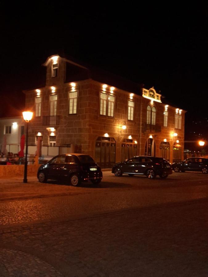 Douro B&B Avenida เรเซนด์ ภายนอก รูปภาพ