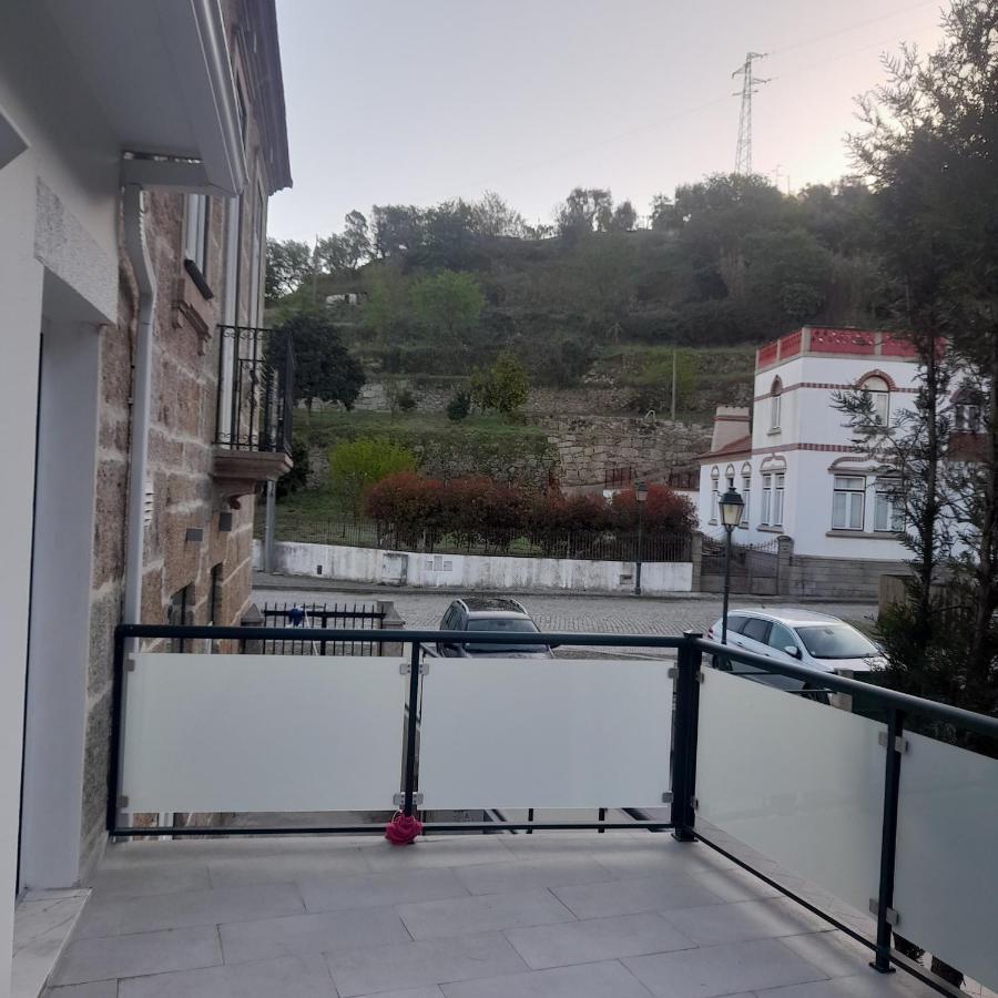 Douro B&B Avenida เรเซนด์ ภายนอก รูปภาพ