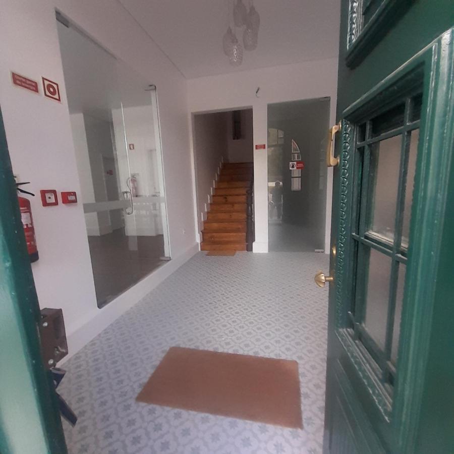 Douro B&B Avenida เรเซนด์ ภายนอก รูปภาพ