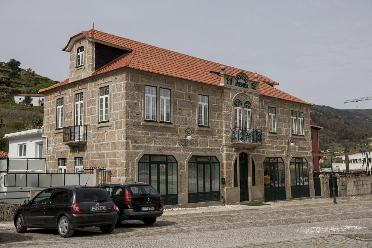 Douro B&B Avenida เรเซนด์ ภายนอก รูปภาพ