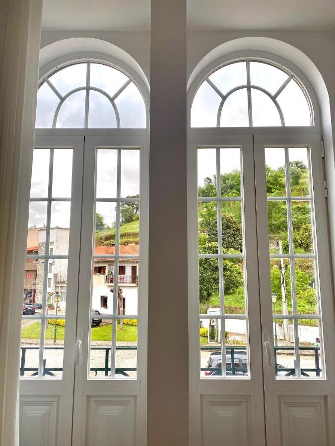 Douro B&B Avenida เรเซนด์ ภายนอก รูปภาพ